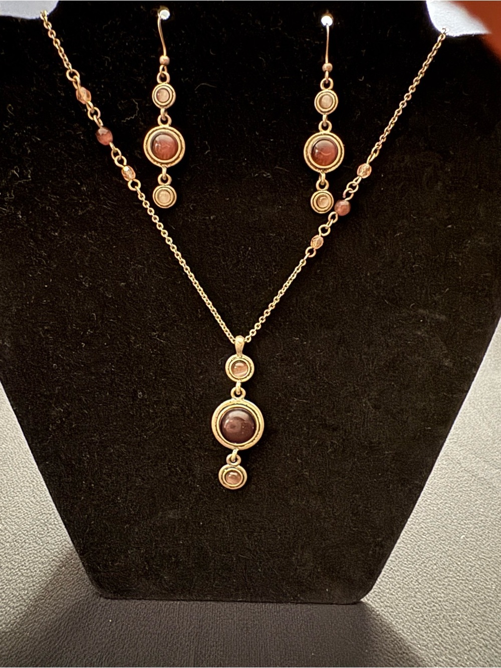 Lia Sophia Purple Catโs Eye Necklace Earrings Set